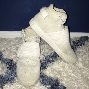 Men’s Adidas Sneakers Size 9 1/2